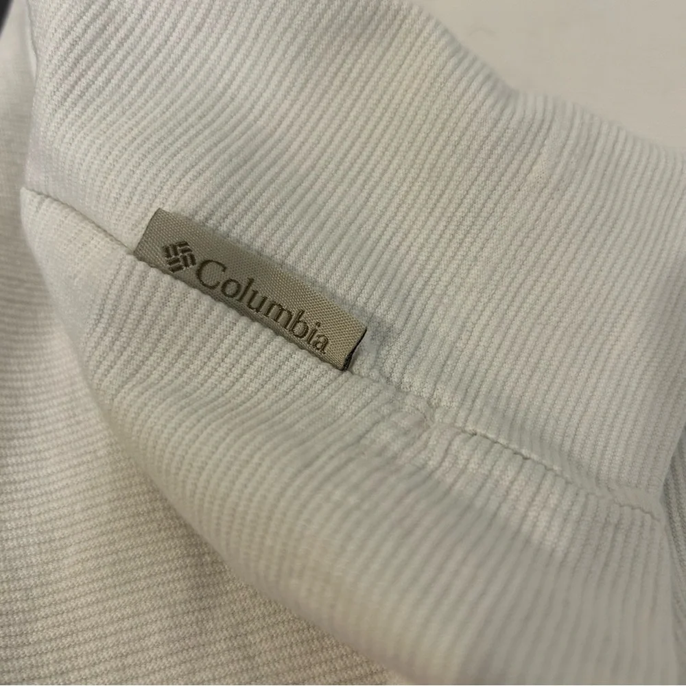 Columbia Shirt - Picture 5 of 10